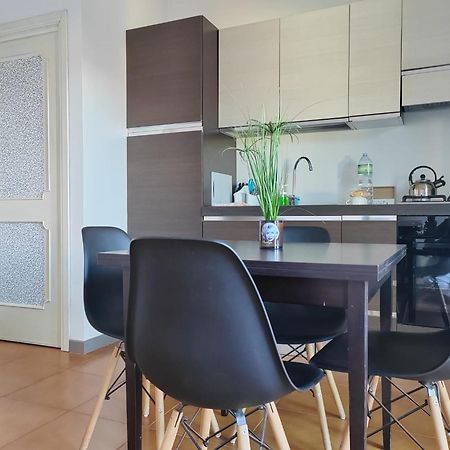 Home Of Fame - Home Gallery With Fully Equipped Kitchen, Separate Entrance, Free Parking Olbia Exterior foto