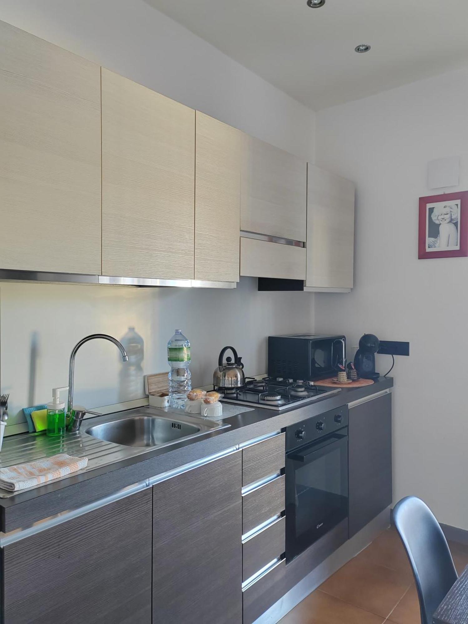 Home Of Fame - Home Gallery With Fully Equipped Kitchen, Separate Entrance, Free Parking Olbia Exterior foto