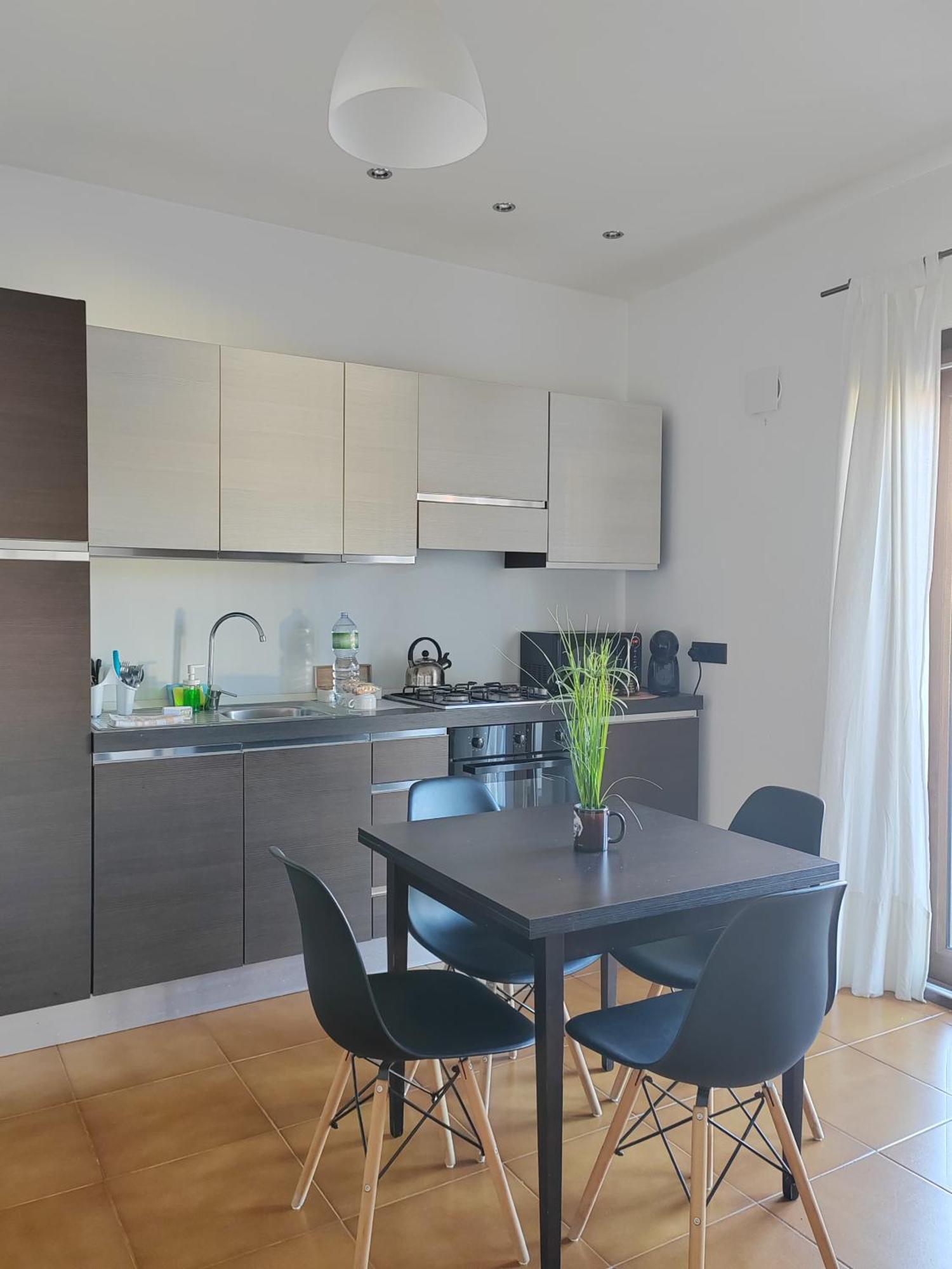 Home Of Fame - Home Gallery With Fully Equipped Kitchen, Separate Entrance, Free Parking Olbia Exterior foto