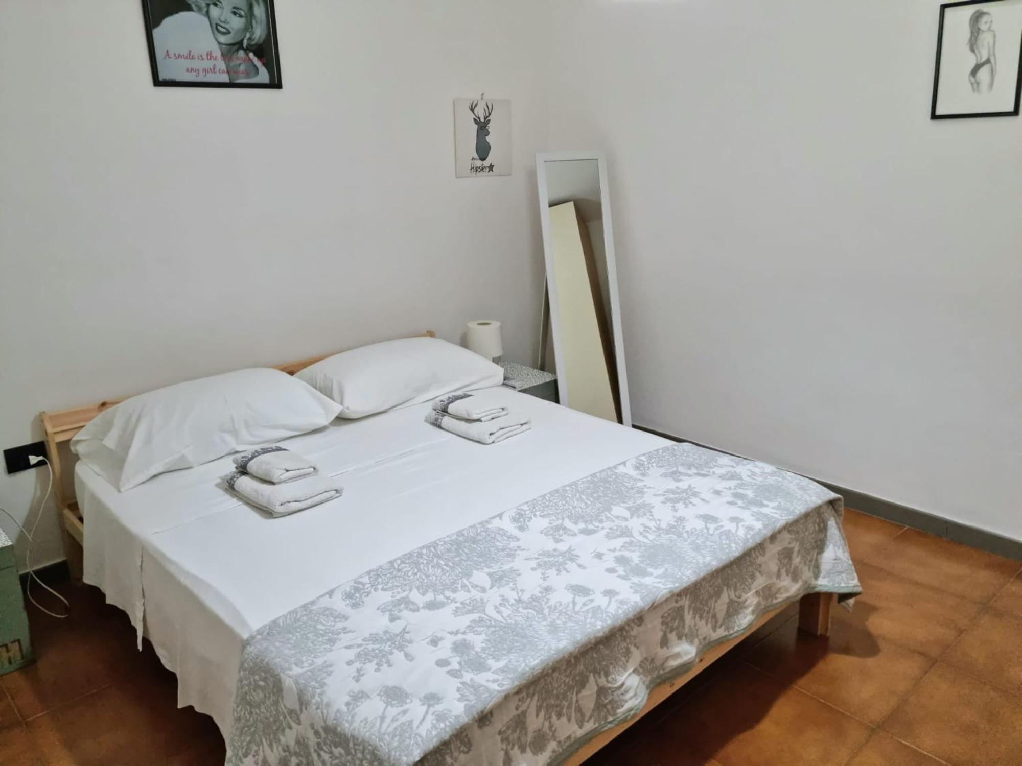 Home Of Fame - Home Gallery With Fully Equipped Kitchen, Separate Entrance, Free Parking Olbia Exterior foto