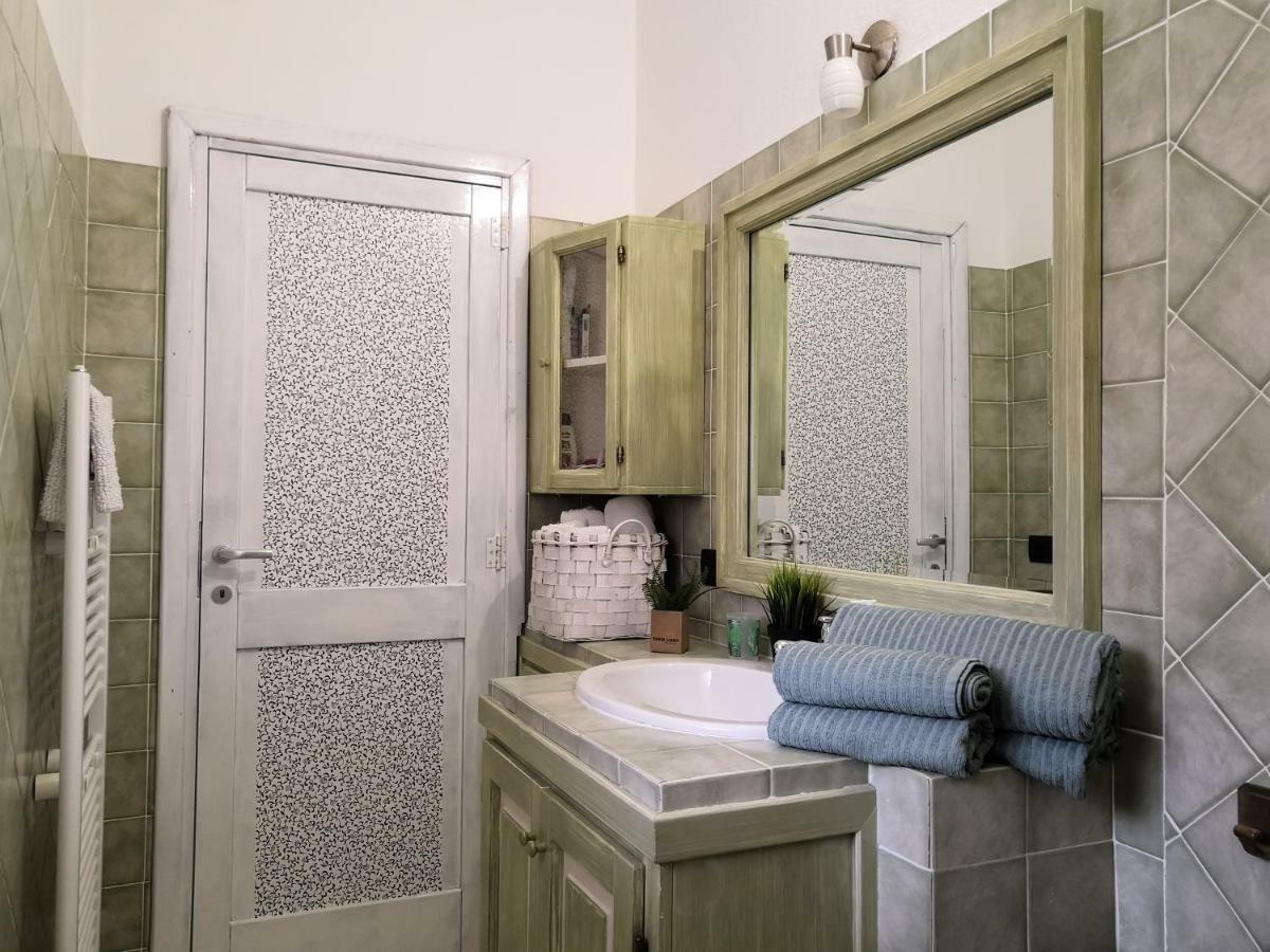 Home Of Fame - Home Gallery With Fully Equipped Kitchen, Separate Entrance, Free Parking Olbia Exterior foto